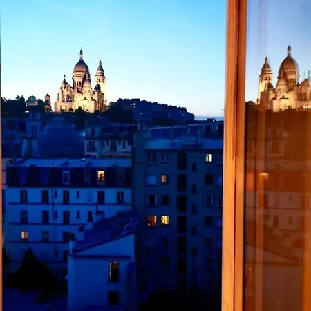 Parisian Pied-a-terre Daire Paris